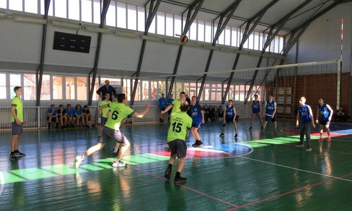 Команда МБОУ СОШ №2 заняла 1 место в турнире по волейболу среди школ города!