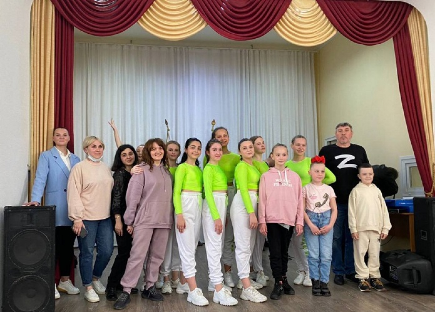 Ученицы нашей школы выступили в Новочеркасском военном госпитале
